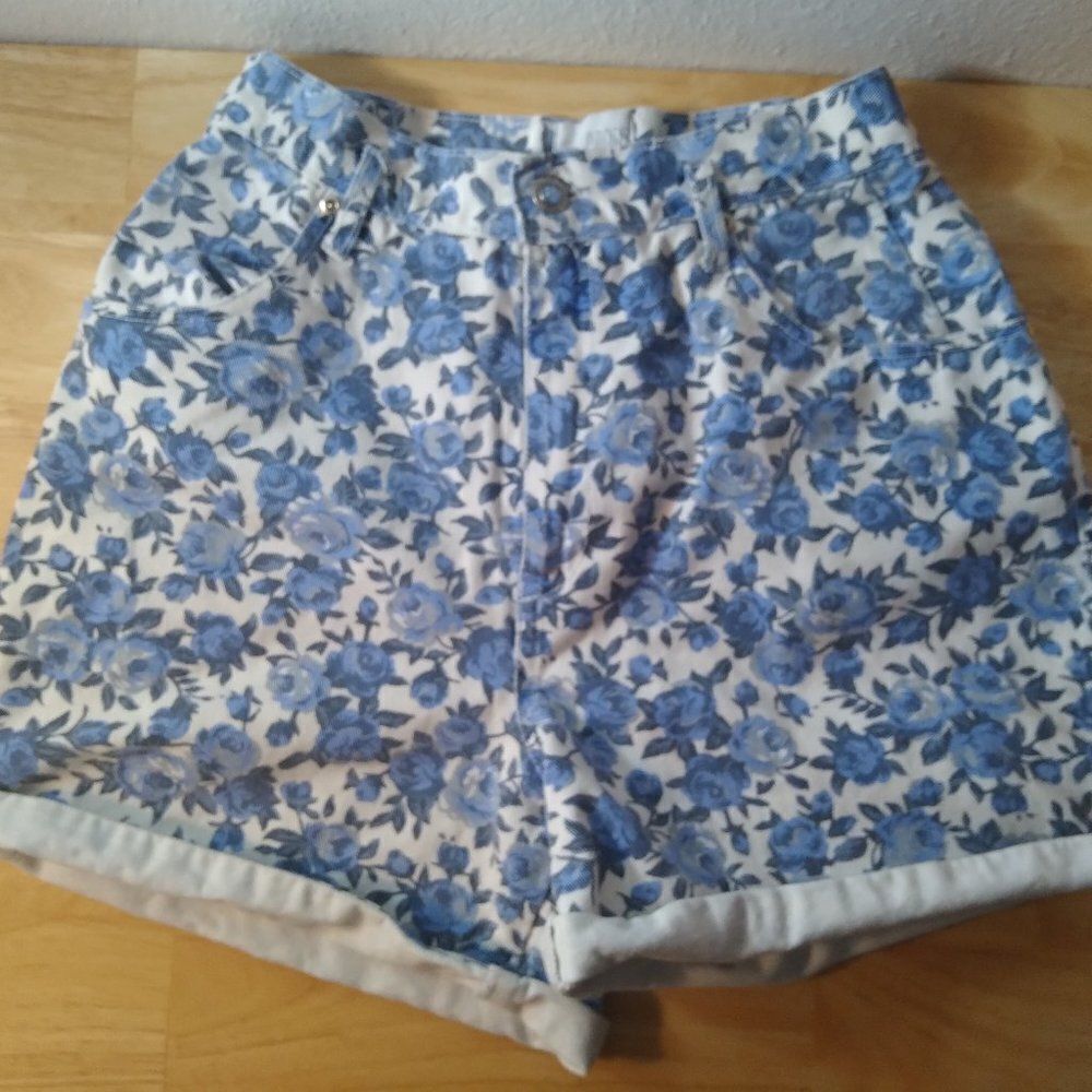 Vintage 90s OSC Sport Blue Roses Denim Jean Shorts High Waist
